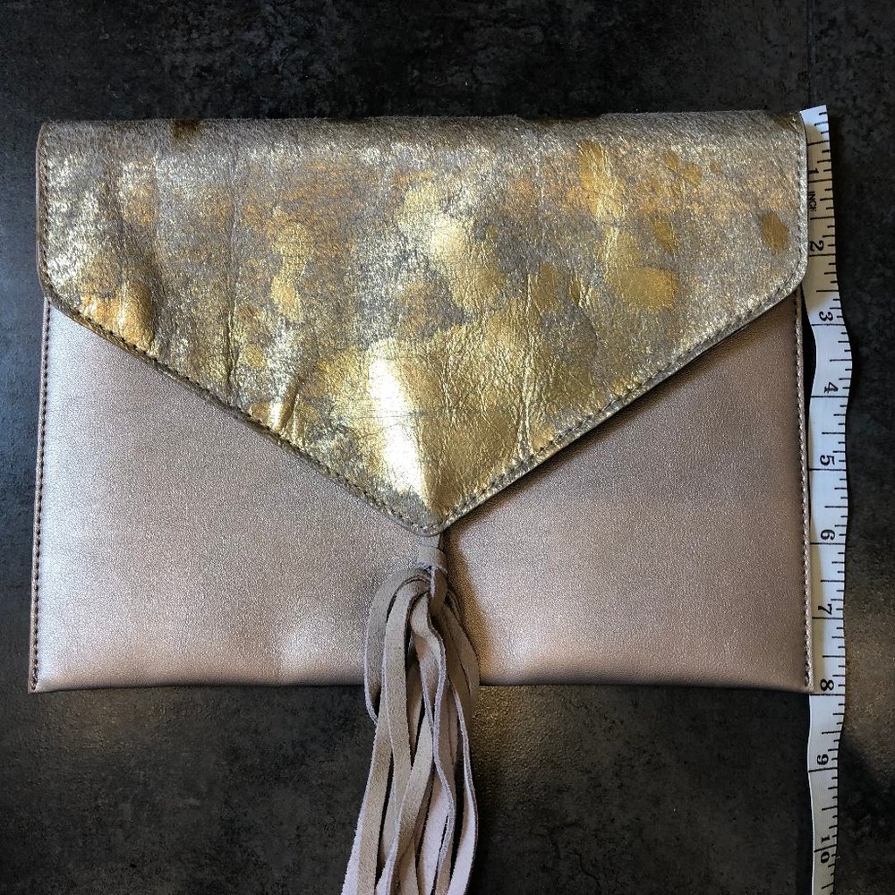 ๐๏ธโจ 3 for $20 Closet Sale โจ๐๏ธ Envelope purse NWOT - Picture 7 of 7